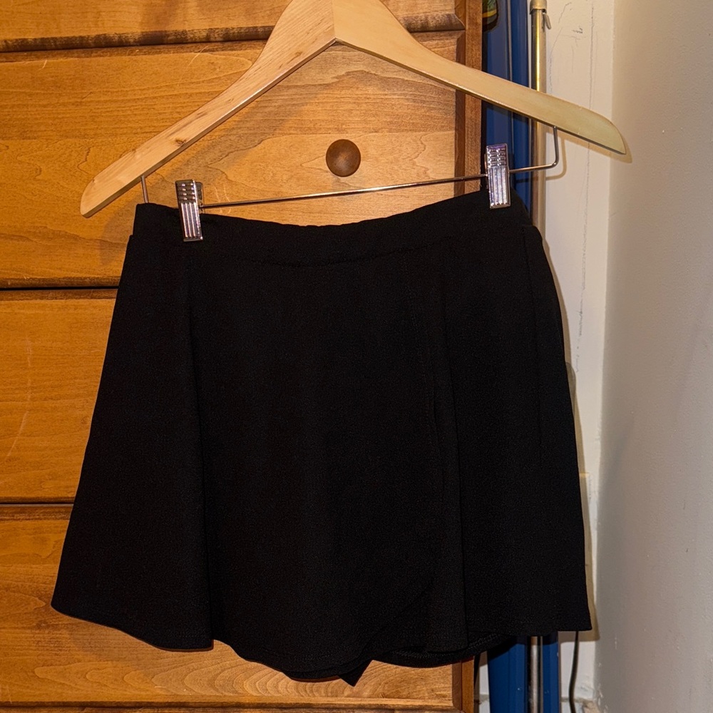 Black Skater skort